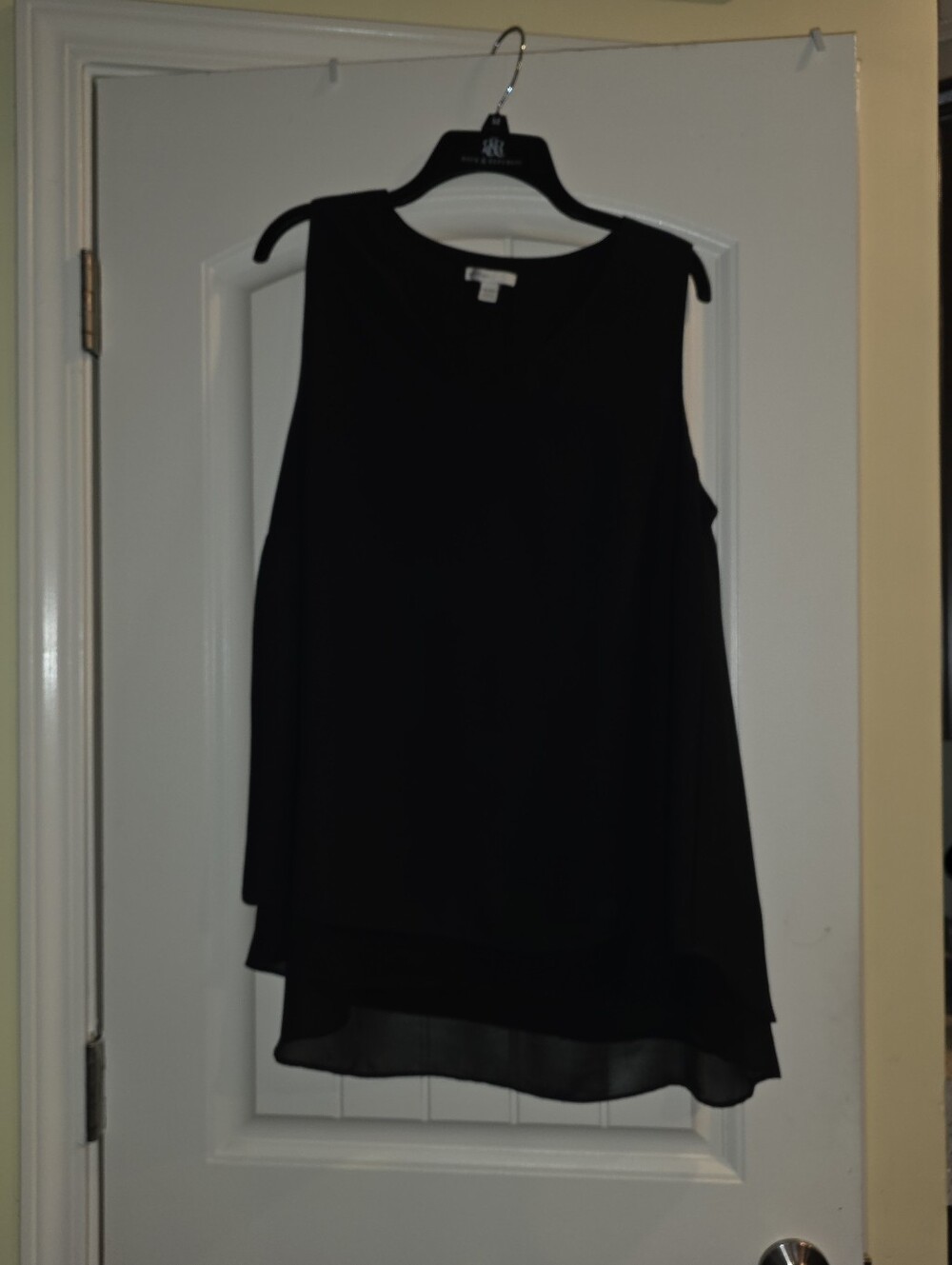 Catos Black Layered Chiffon Camisole Size 14/16